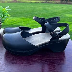 Dansko Black Sandals with Adjustable Straps and Cushioned Footbed